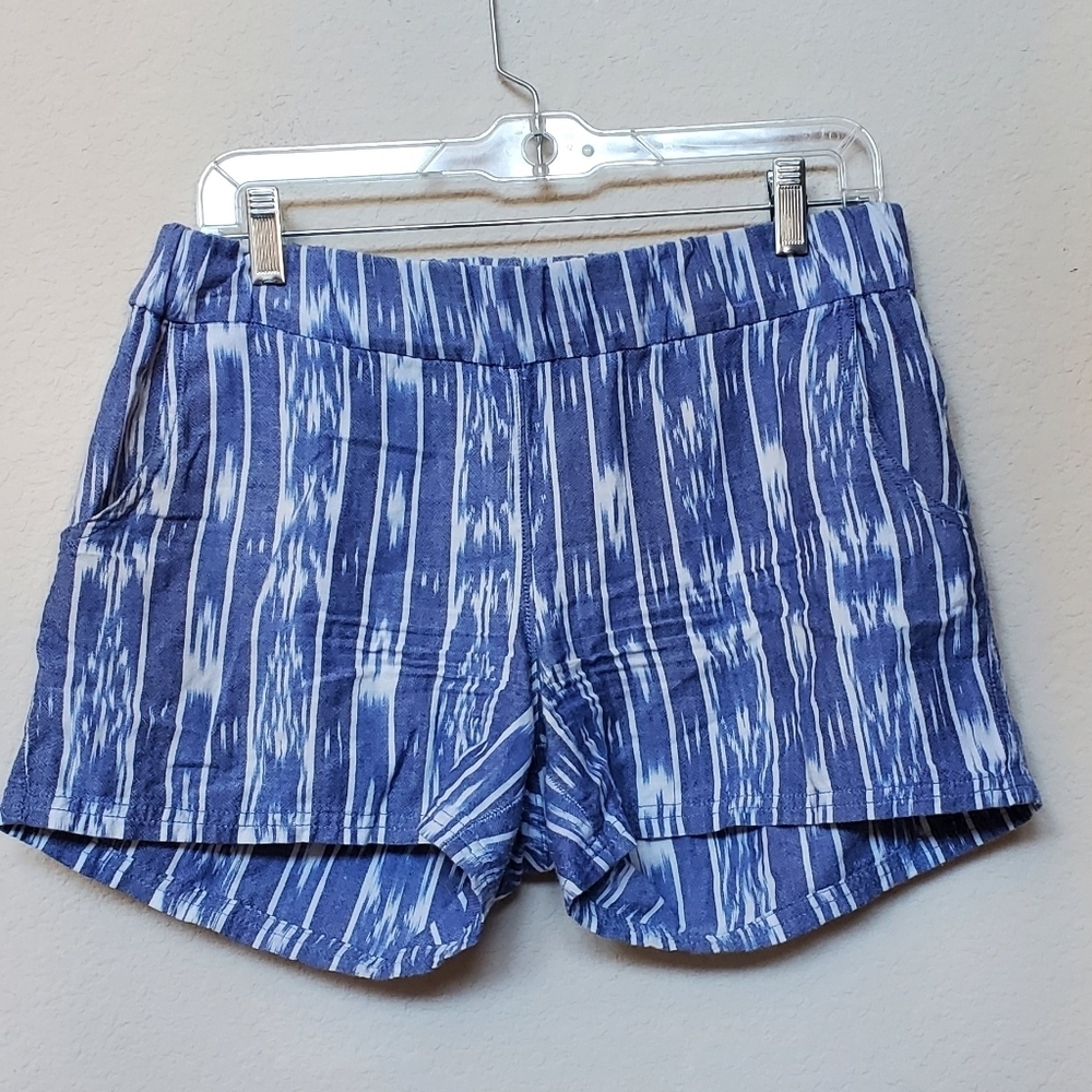 prAna Reba Blue Elastic Waist Organic Cotton Shorts. Size Medium